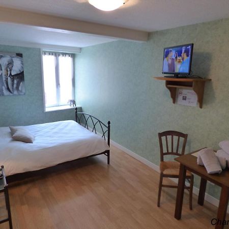 Auberge Des Petits Hotel Saint-Igny-de-Vers Kültér fotó
