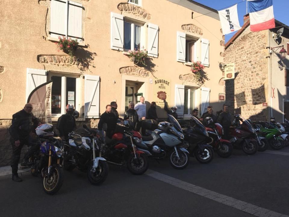 Auberge Des Petits Hotel Saint-Igny-de-Vers Kültér fotó